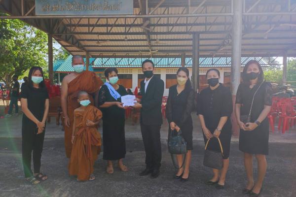 ร่วมงานฌาปนกิจศพ ผู้ปกครองนักเรียน นายวีรภัทร ทองหนัก นักเรียนชั้นมัธยมศึกษาปีที่ 4