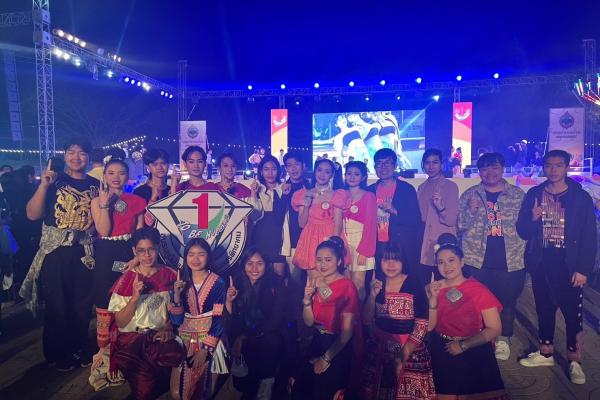 ชมรม TO BE NUMBER ONE โรงเรียนเพชรพิทยาคม คว้า 3 รางวัล จากเวทีการแข่งขันมหกรรมรวมพลสมาชิก TO BE NUMBER ONE ในงานมะขามหวานนครบาลเพชรบูรณ์ ประจำปี 2566