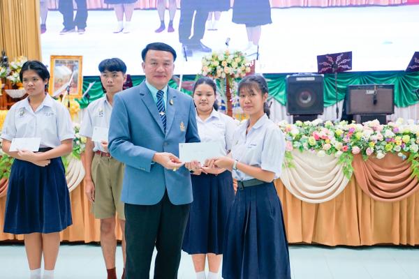 กิจกรรมประชุมผู้ปกครองนักเรียน ระดับชั้นม.6 ประจำปีการศึกษา 2566