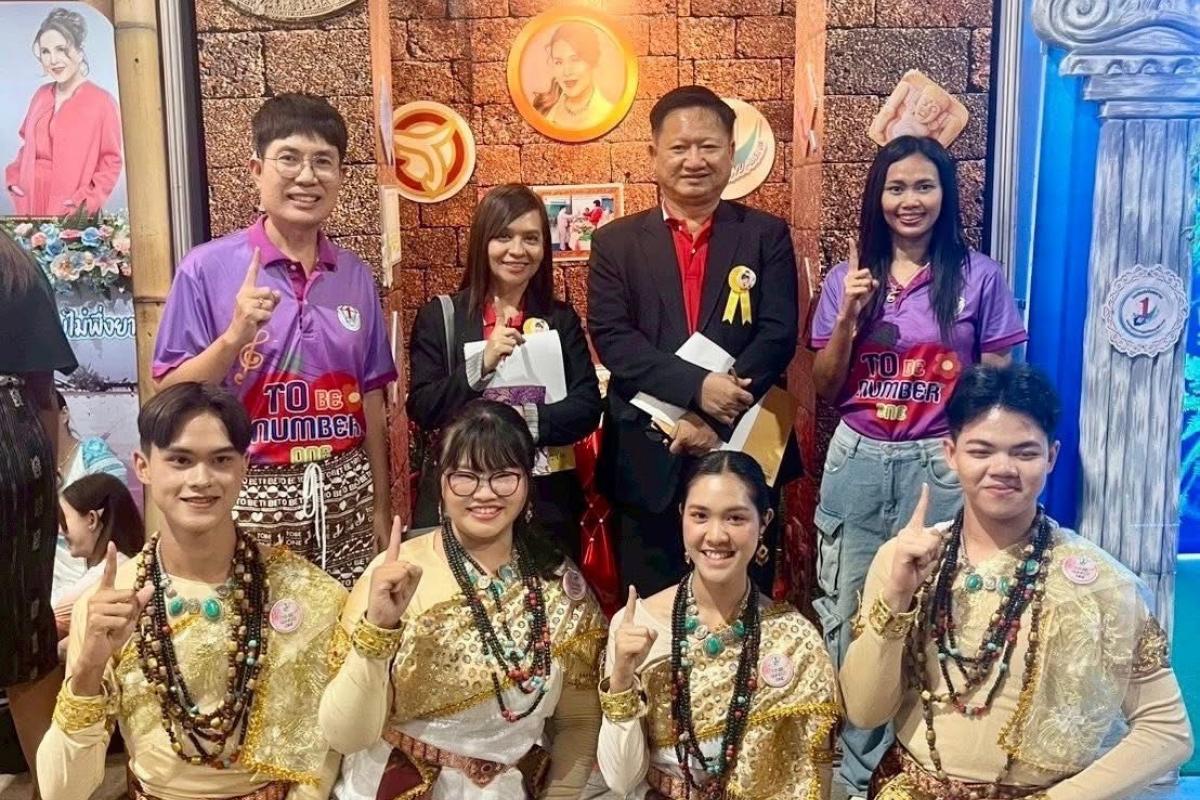 โรงเรียนเพชรพิทยาคม คว้ารางวัลต้นแบบระดับเงิน ปีที่ 1 จากการประกวด TO BE NUMBER ONE ระดับประเทศ