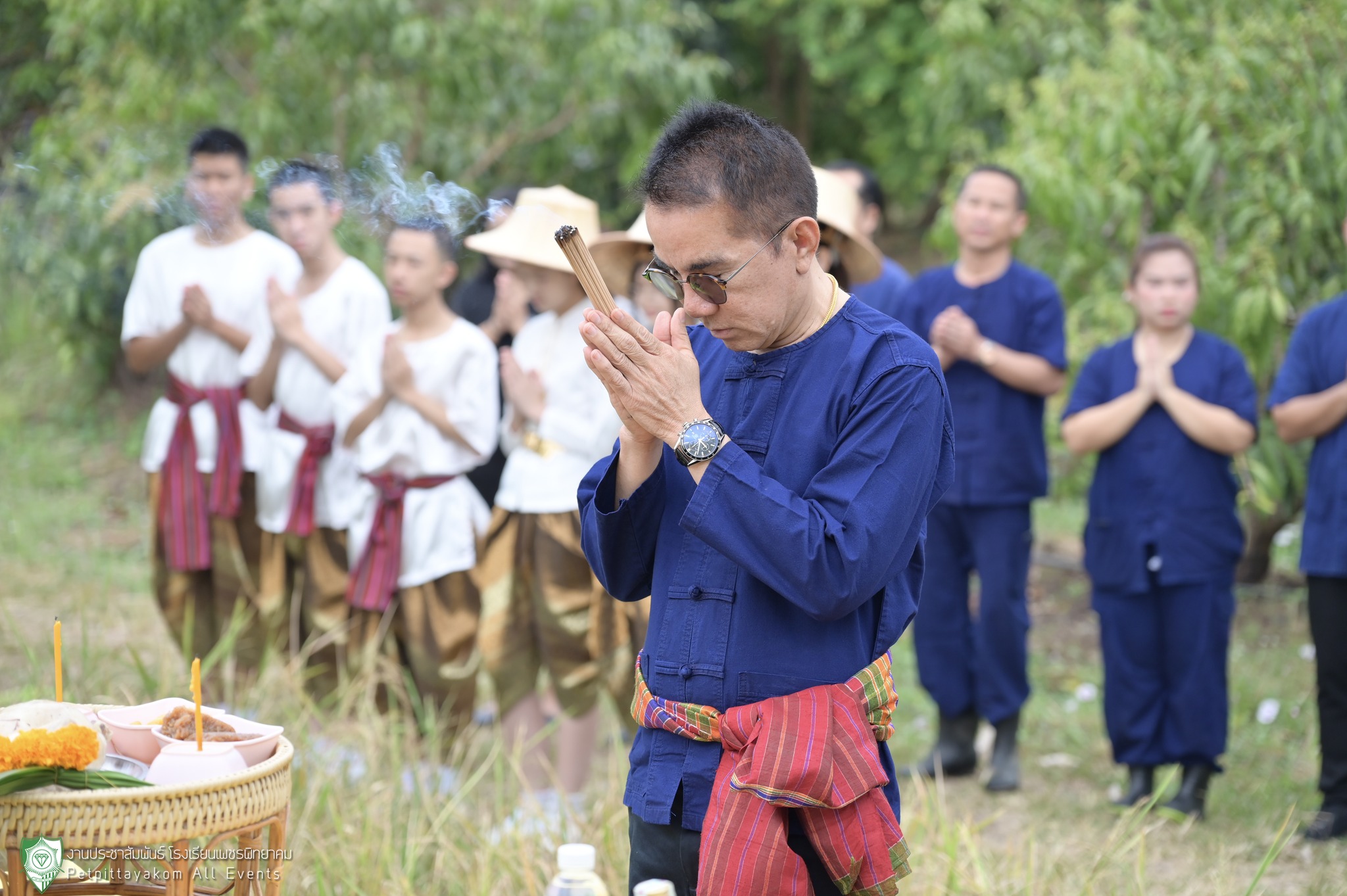 คณะผู้บริหารร่วมพิธีบวงสรวง