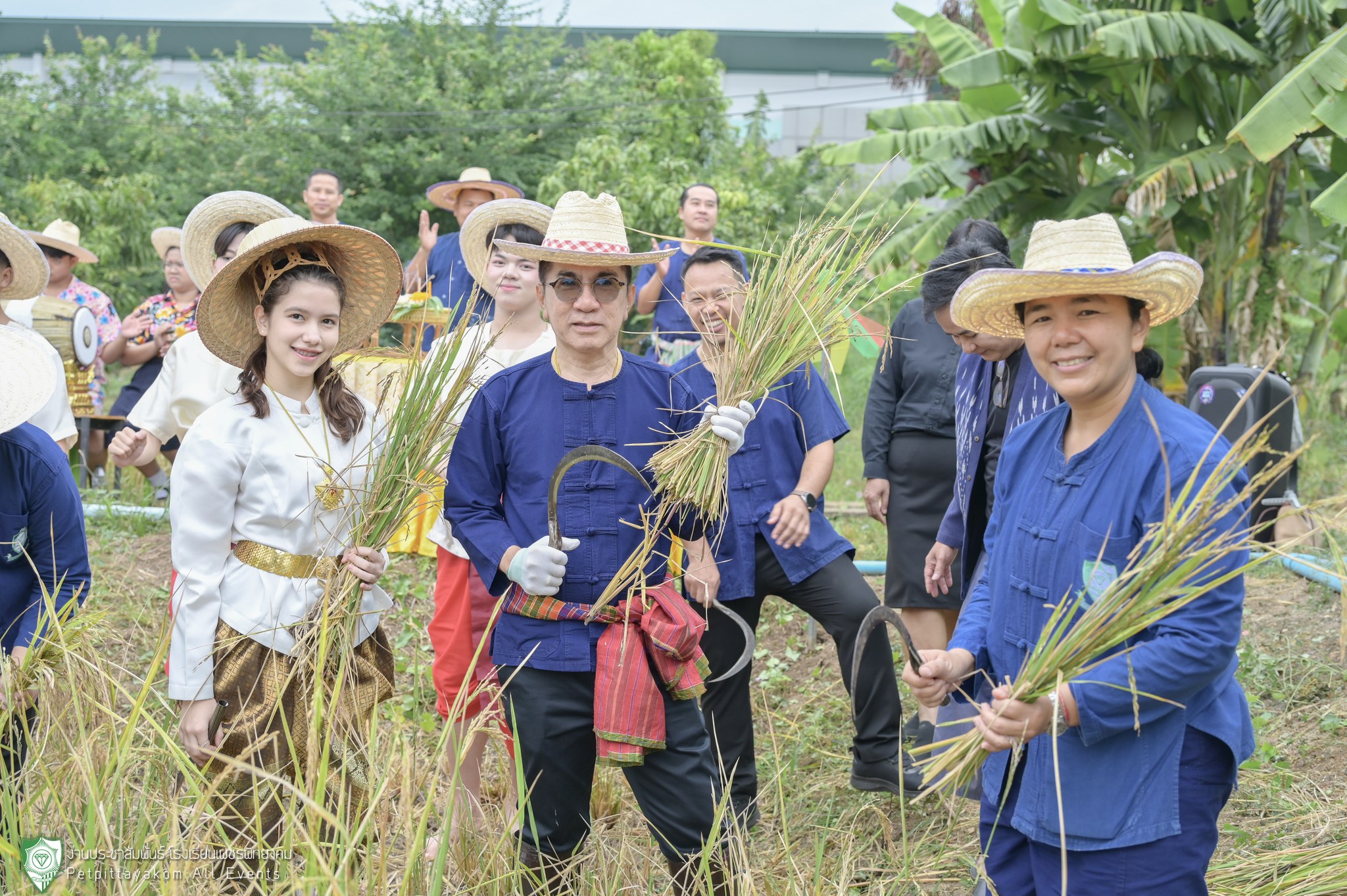 บรรยากาศพิธีไหว้ครูข้าว/พระแม่โพสพ