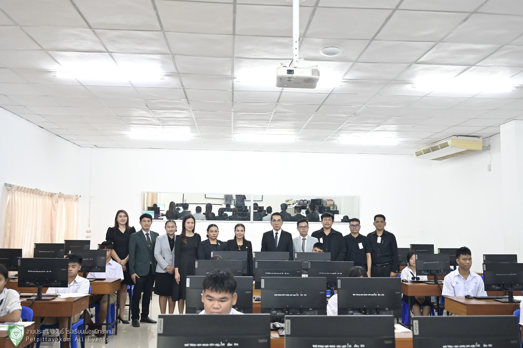 ภาพการตรวจเยี่ยม